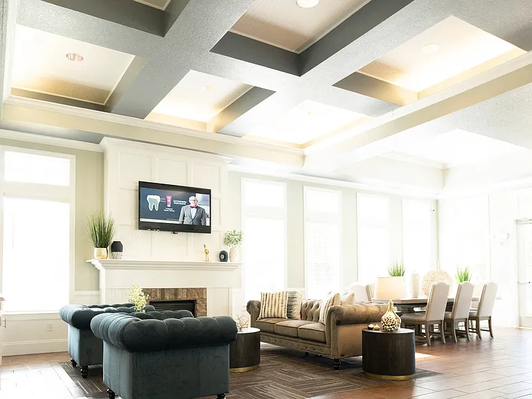 Cypress Pointe — Photo 15