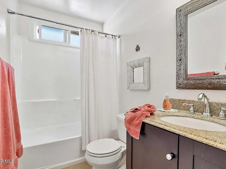 1725 Sequoia Ave — Photo 12