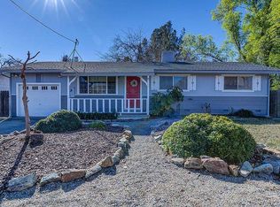 12215 Riviera Dr, Redding, CA 96001