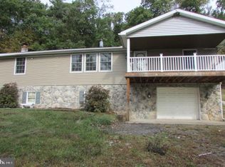 1215 Mountain Rd, Elizabethville, PA 17023