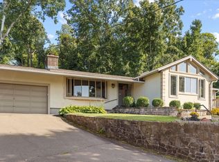 447 Brushy Plain Rd, Branford, CT 06405