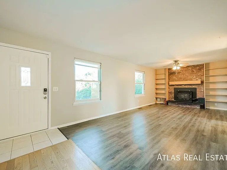 17124 E Kent Dr — Photo 17