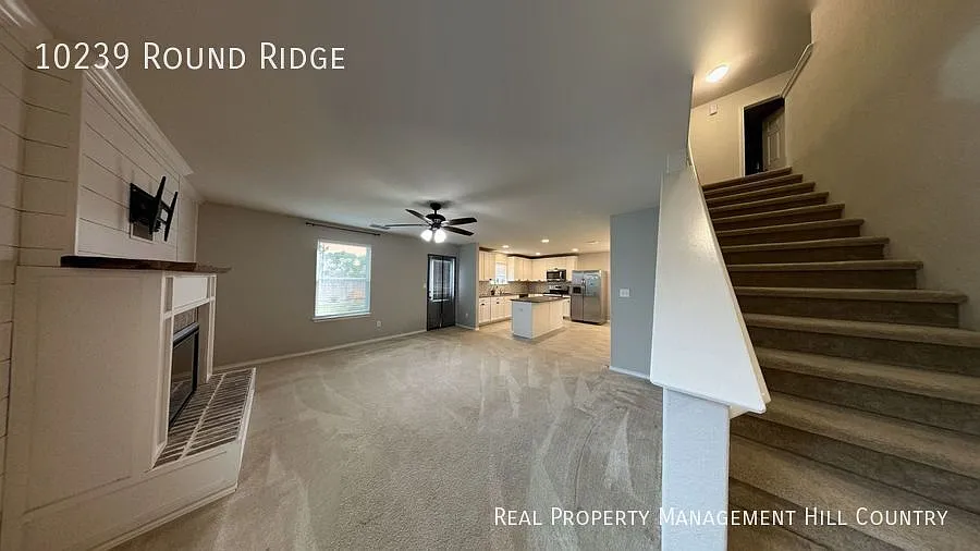 Turnkey Two-Story - 3BD / 2BA + Loft - Solar + Cul-de-Sac — Photo 4