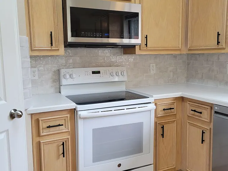 1104 Lambrusco Dr — Photo 11