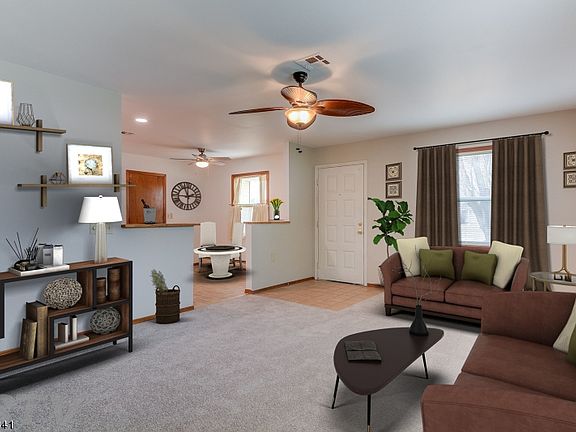 3rd image of 55 Redhook Bay Dr