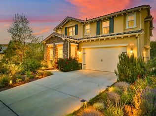 415 Almond Ln, Simi Valley, CA 93065