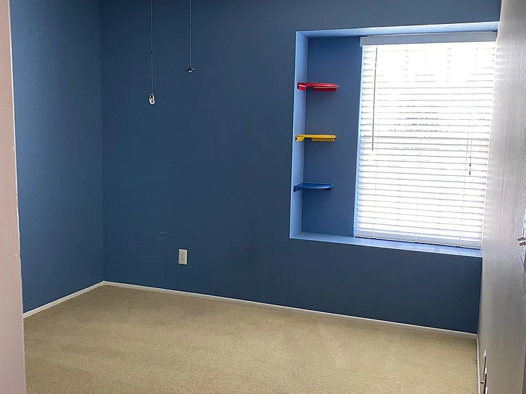 2542 Lancaster Ct — Photo 15