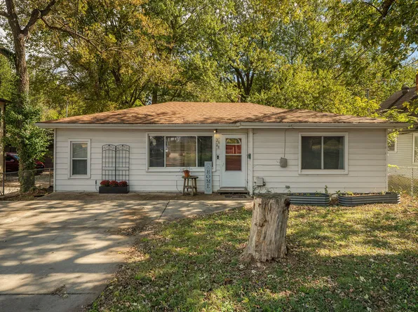 2648 N Howard Avenue, Springfield, MO 65803