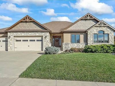 4420 Grande Bluffs Lane, Manhattan, KS, 66503