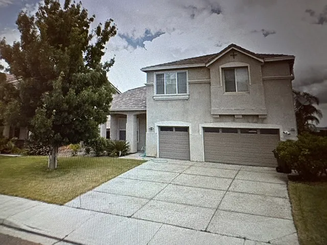 6 bed, 3518 sqft, $4,495 — Photo 2