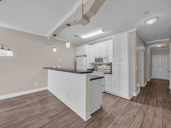 5th image of 131 Waypoint Ridge Ave. #Q-14