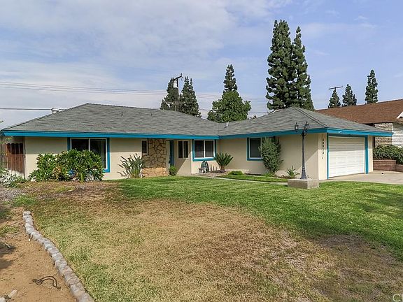 4th image of 22648 La Paix St
