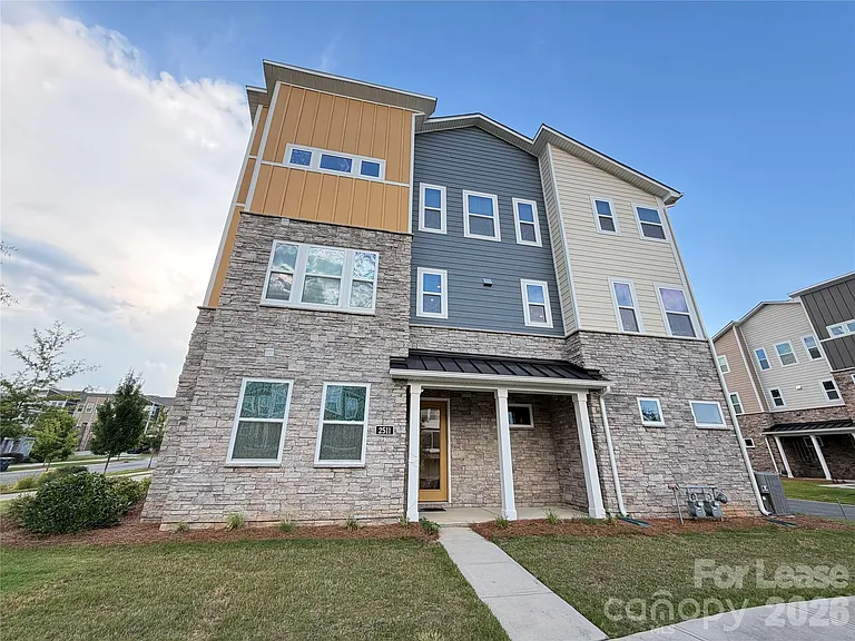 2511 Ensemble Ct — Photo 37