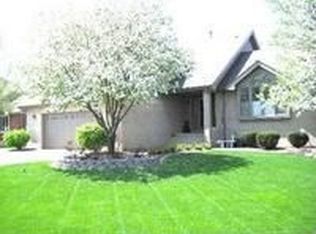 19650 Scarth Ln, Mokena, IL 60448