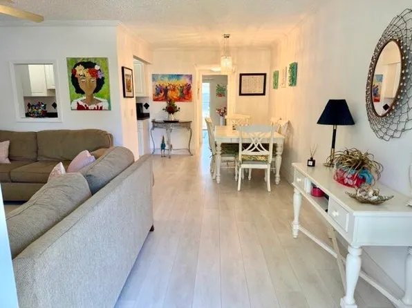 635 Durham W, Deerfield Beach, FL 33442