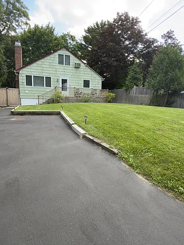 20 Hillover Ln Photo 1
