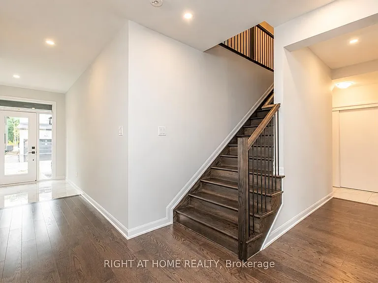 182 Lynn Coulter St — Photo 8