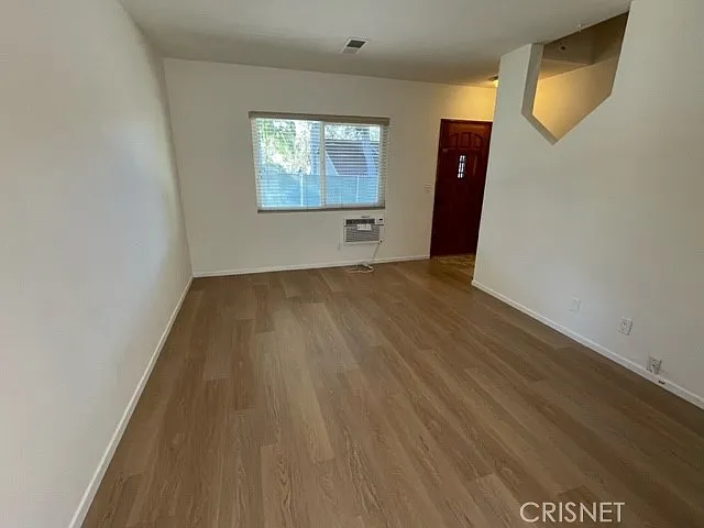 6106 Cedar St — Photo 3