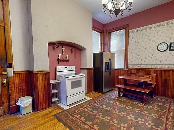 17th image of 537 N 8th St