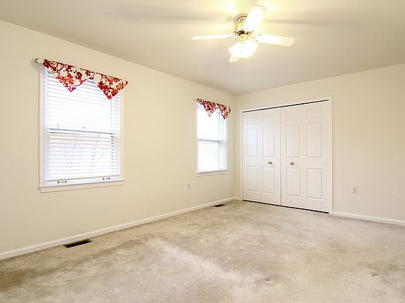 5th image of 14585 Creek Branch Ct