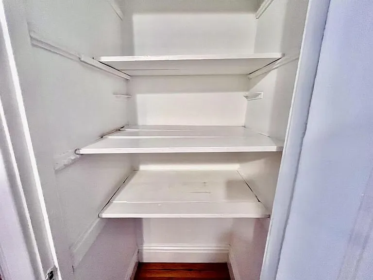 1533 McCausland Ave #A — Photo 9