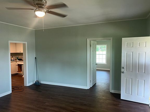 4th image of 1000 Glendale St