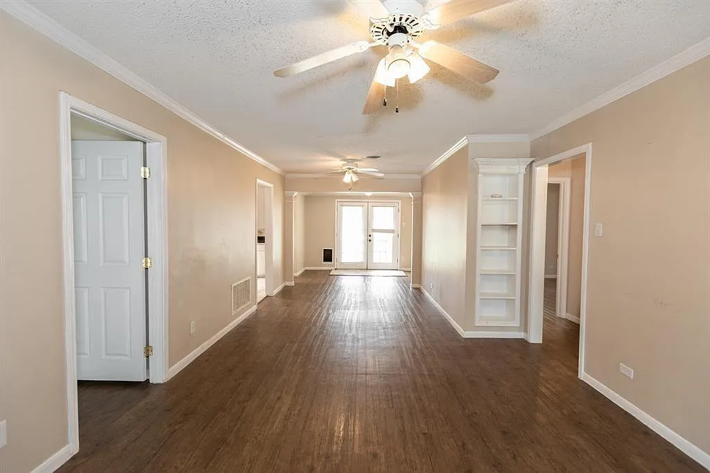 3 bed, 2.0 bath, 1163 sqft, $1,475 — Photo 2