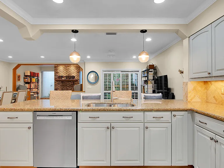 22860 Ironwedge Dr — Photo 26