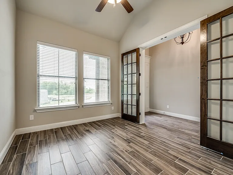 5328 Ethel Ln — Photo 16