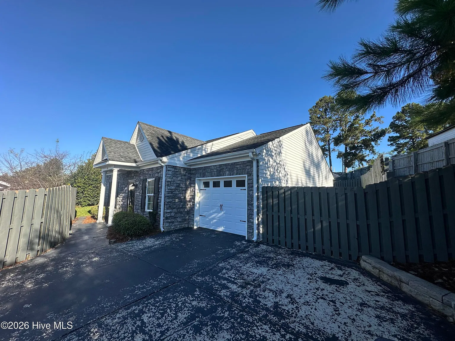 2 bed, 2.0 bath, $1,850 — Photo 1