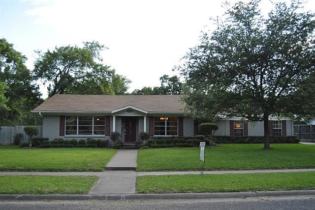 1st image of 2020 Enfield Dr