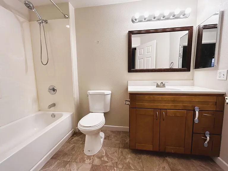 470 White Chapel Ave — Photo 12