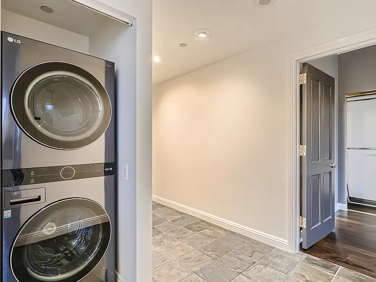 400 E 3rd Ave #405 — Photo 25