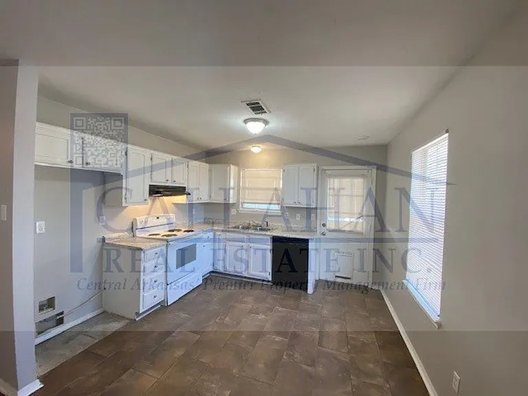 11 Sweet Rose Ln — Photo 2