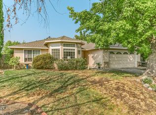 117 Meadow View Dr, Phoenix, OR 97535