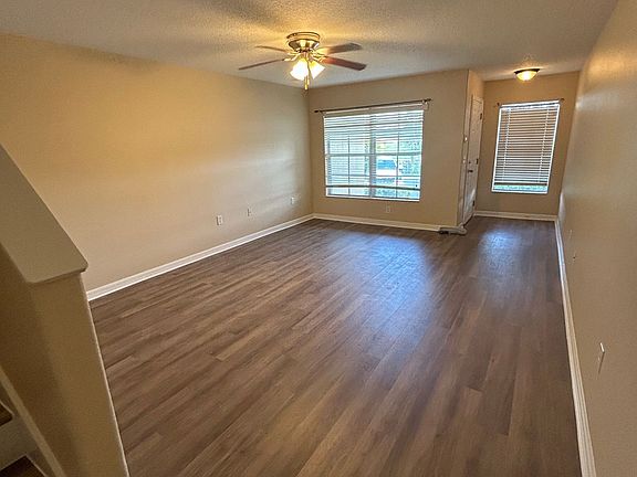 2nd image of 5466 Fieldstone Dr