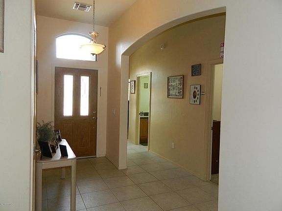 3rd image of 11043 W Caracara Dr