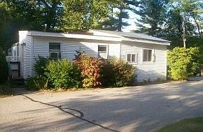 2nd image of 417 Middle Rd Unit 16