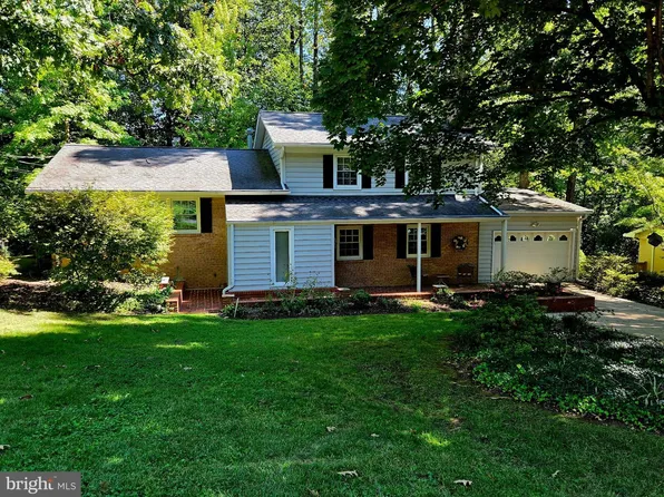 5017 Dodson Dr, Annandale, VA 22003