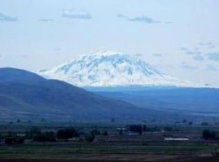 6771 Progressive Rd, Wapato, WA 98951