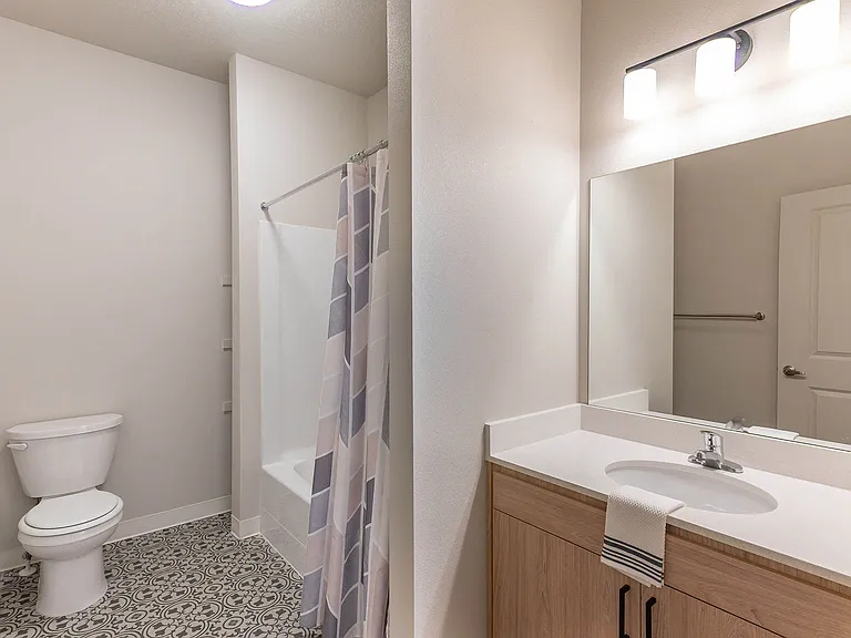 Woodburn Place Apartment Homes — Photo 27