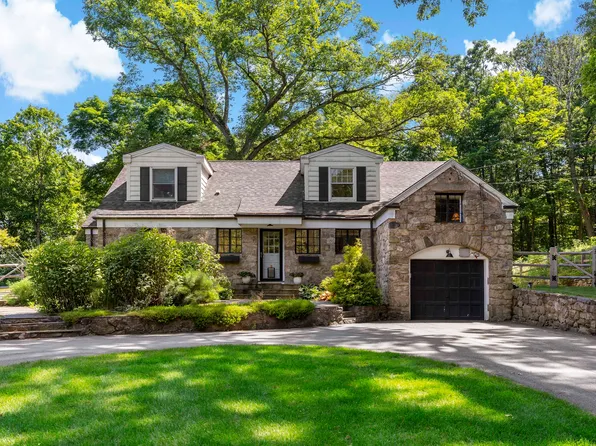 134 Range Road, Wilton, CT 06897