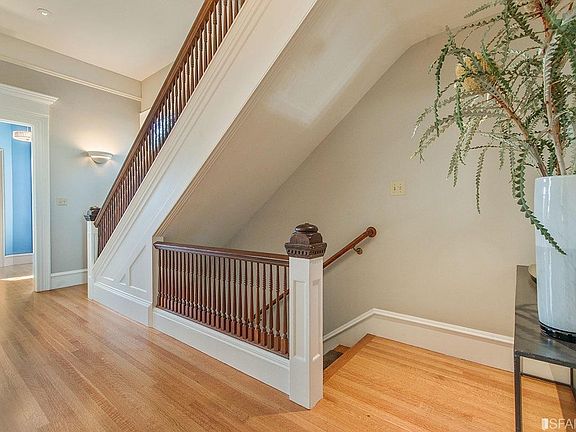 5th image of 118 Lyon St