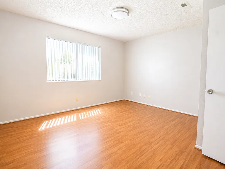 5033 W Wilson St #227 — Photo 2