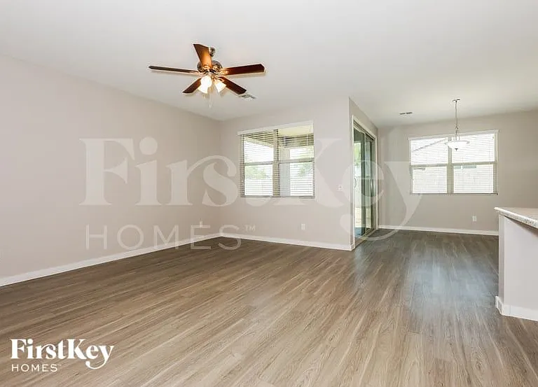 7200 E Eagle Nest Way — Photo 3