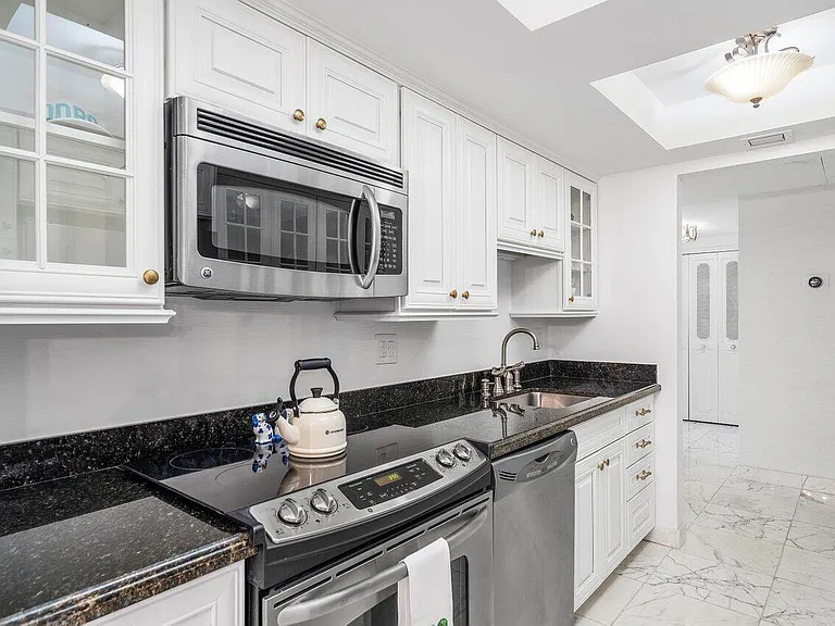 350 S Ocean Blvd #201 — Photo 20