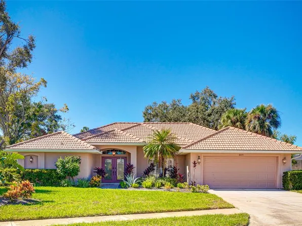 389 Roseling Cir, Venice, FL 34293