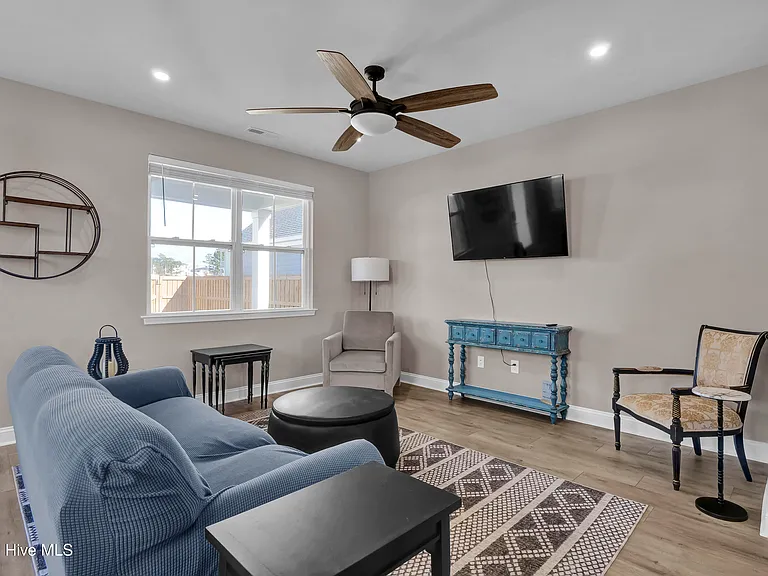 5201 Frying Pan Row — Photo 9