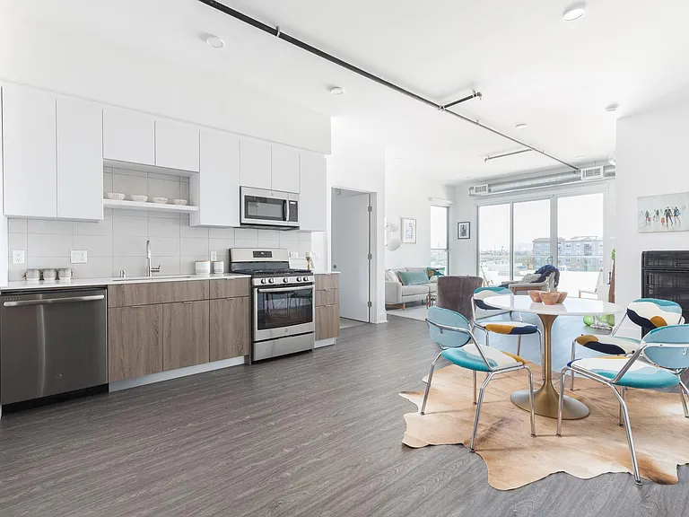 C1 by CLG ( + Coliving) — Photo 2