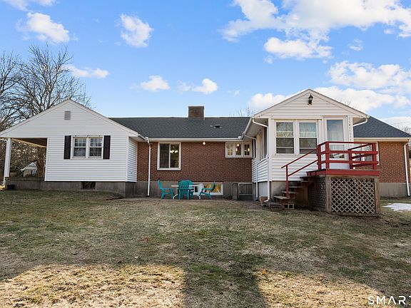 3rd image of 20 Ridgeview Drive